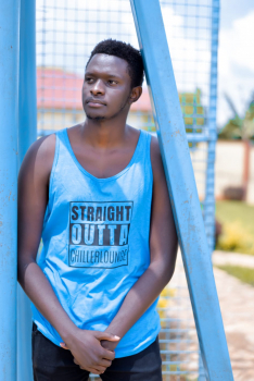 Unisex Jersey Tank Top mit Brustdruck "STRAIGHT OUTTA CHILLERLOUNGE"